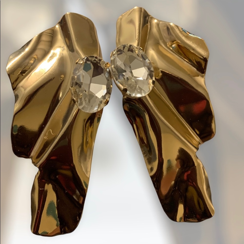 LOVELY- Earrings